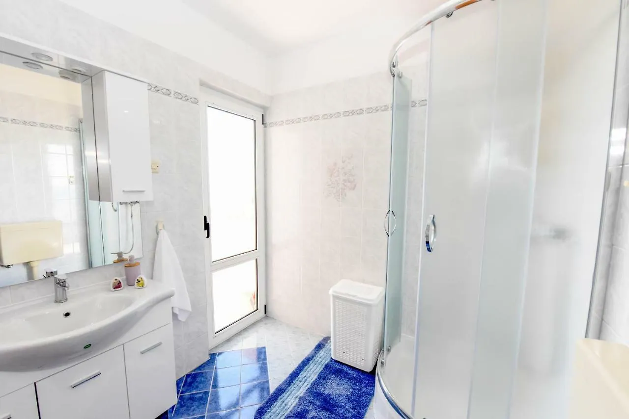 Apartment Donella Split